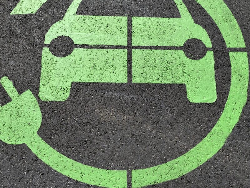 Explore the Benefits of Electric Vehicles