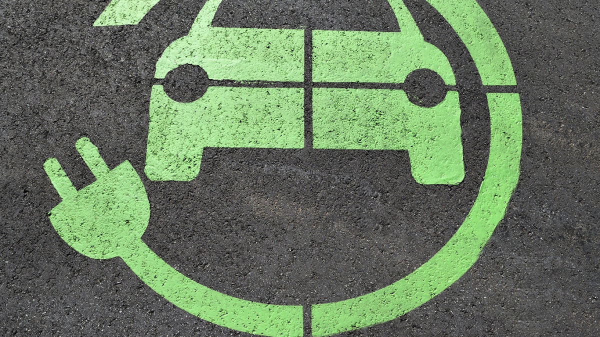 Explore the Benefits of Electric Vehicles